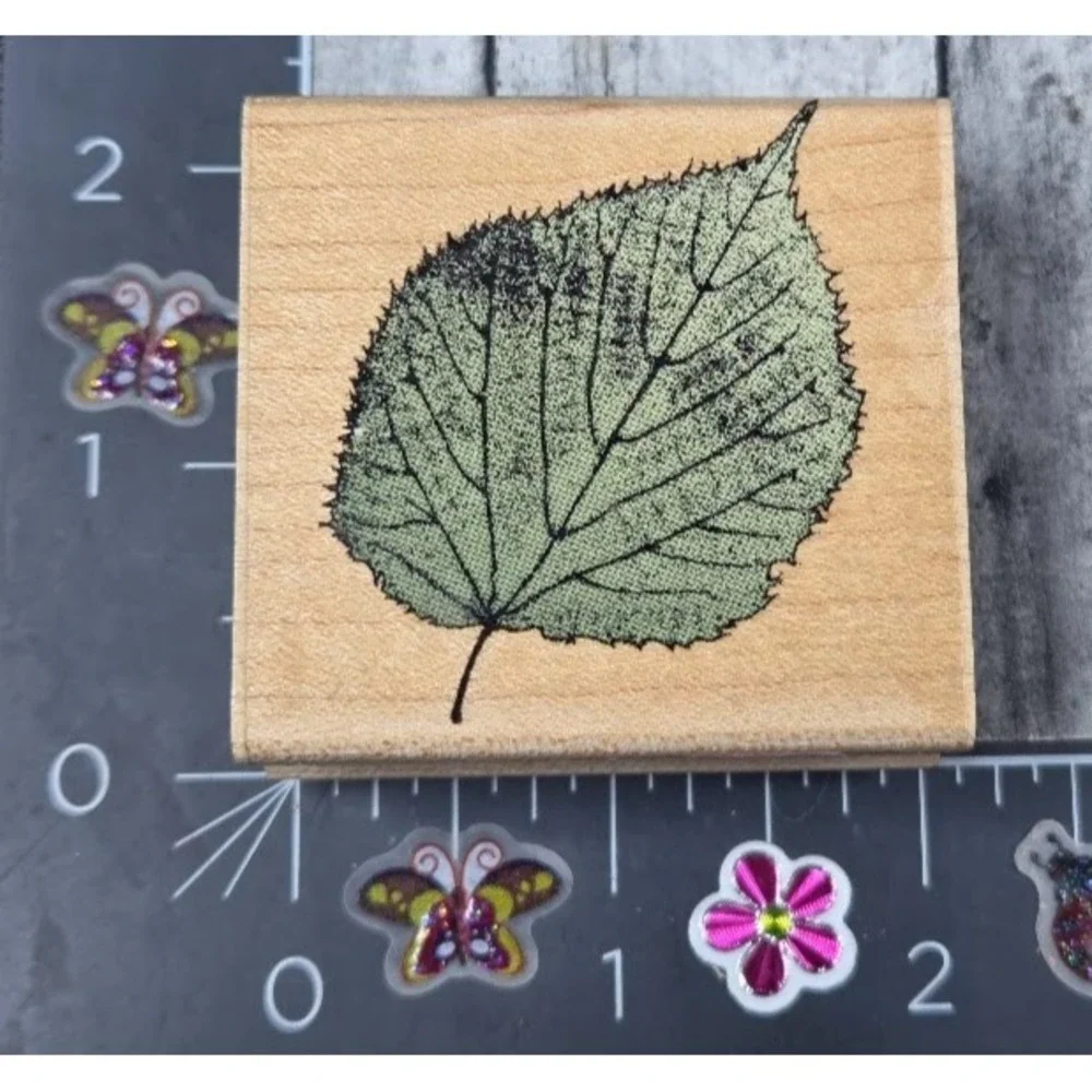 Hero Arts Poetic Aspen Print Leaf E2239 2001 Rubber Stamp Wood #K16